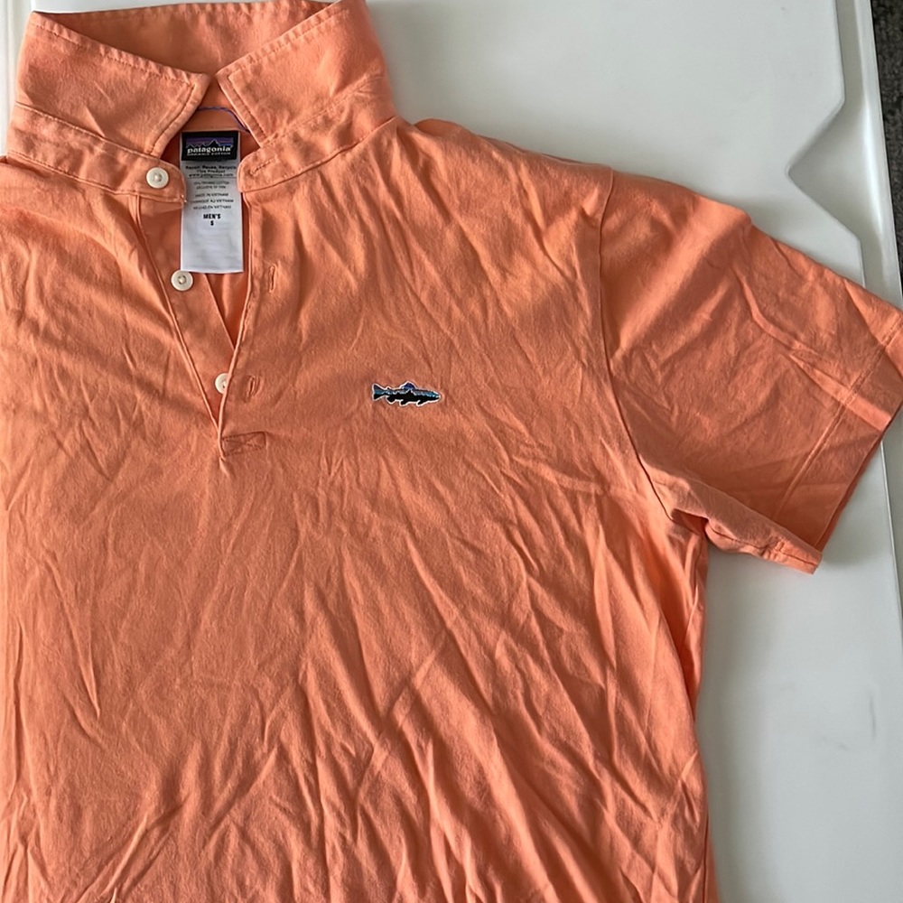 Men’s small orange Patagonia polo
